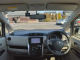 広々とした運転席です!