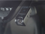 万が一のトラブルの時にも役に立つドライブレコーダーを装備しています。側面衝突や幅寄せ・割り込み対策に!