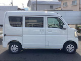 トランスミッションは、CVTを搭載。無段階変速で滑らかに走ります。