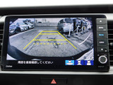 【バックカメラ】運転が苦手な方も車庫入れラクラクです!ギアをリバースに入れれば自動的にモニターが切り換わりますので、面倒な操作は不要です。狭い駐車場もお車を傷つけず安心です!