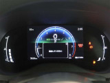 とっても見やすいメーターです。夜間時はラグジュアリーな気分にさせてくれる照明が魅力ですので、夜のドライブも楽しみになりますよ♪