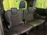 3列目シートはもちろん状態良好☆大人でもゆったりと座って頂けますので、大人数でのお出かけもラクラクです♪ご家族で、気の知れた仲間で、ドライブに行くのが楽しみですね♪