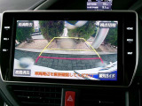 バックガイドモニターで、後方を確認しながら安心して駐車することができます。運転初心者も熟練者も必須の機能ですよ!