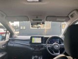 内装状態も特に大きく目立つ汚れも無くキレイです!多少の使用感は中古車なのでありますが、全体的にキレイな車輛ですっ!
