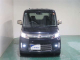 HIDライトで、雨の日や暗い夜道も明るく安全に運転できますよ☆