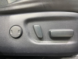 【パワーシート】スイッチ一つで簡単にシートの微調整が可能!電動だから力もいりません!快適なシートポジションにセットして、快適なドライブをお楽しみください。