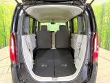 普段のお買い物や通勤、送迎等に十分な荷室スペースを確保しております。セカンドシートを倒すと、大きな荷物の積載も可能です♪