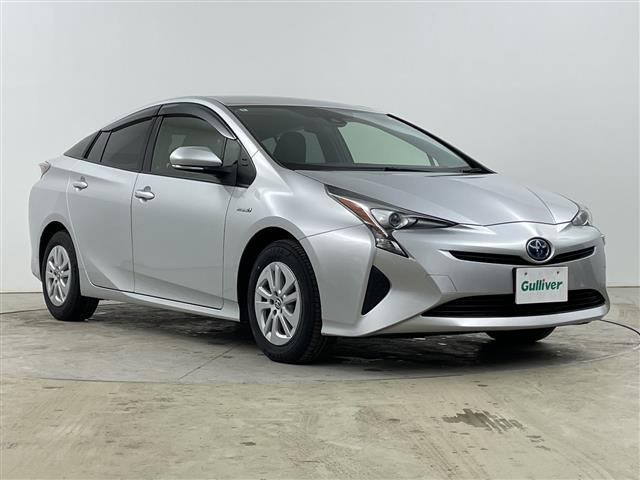 プリウス 1.8 S E-Four 4WD 修復歴無し