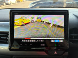 バックでの駐車が苦手な方や運転にあまり自信のない方でも後方の視界をしっかりサポート。安心して車庫入れが出来るバックカメラを装備しています!