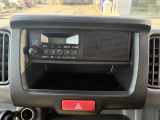 スピーカー一体型AM/FMラジオ 付いてます☆