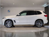 【BMWのxDrive】xDriveはいかなる状況下でも安定した走りを実現しています。 これによりストレスなく運転できることはもちろんのこと、安全性能も向上しています。