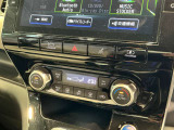 オートエアコン付きなので、温度を設定するだけで車内を快適にしてくれます!