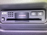 ビルトインタイプの【ETC】で見た目もスッキリ。高速道路の利用にとても便利です。