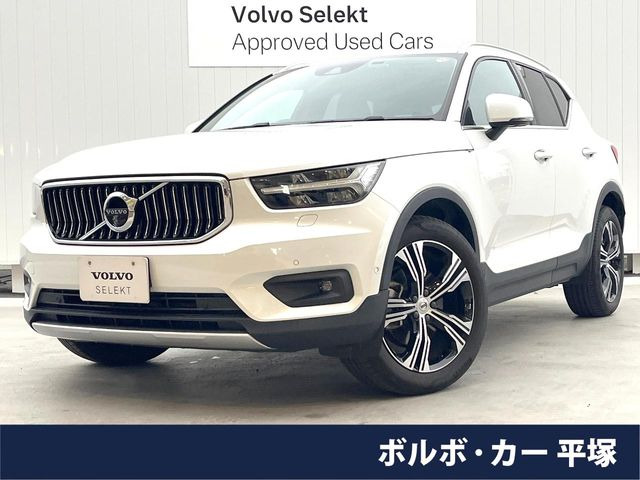 XC40 B4 AWD インスクリプション 4WD
