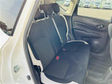 【 セカンドシート 】2列目も広々お乗りいただけます♪