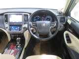 洗練されたインテリアデザイン。運転が楽しくなりそうですね!