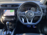エクストレイルの運転席周りの画像です。興味がわいて来ませんか?ゆっくり、じっくりご覧下さい。