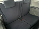 3列目シートはもちろん状態良好☆大人でもゆったりと座って頂けますので、大人数でのお出かけもラクラクです♪ご家族で、気の知れた仲間で、ドライブに行くのが楽しみですね♪