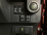 便利なパワースライドドアを装備☆ キーや運転席側からの操作も可能です☆ 物が挟まってしまった場合は止まるので安心です。 小さなお子様が乗っている場合もチャイルドロックとの併用で安心ですね♪