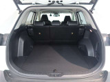 広々としたラゲージスペースを備えています。大きなものや長さのある荷物もしっかりと積み込めます。