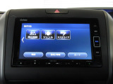 センターパネルにスッキリと収まった純正オーディオです!お気に入りの音楽・ラジオを聴きながら楽しいドライブをお楽しみくださいね♪