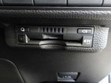 コンソール内にスッキリとインストールされたビルトインETCです。高速道路もスムーズにゲート通過できます。