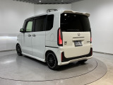 ご納車までの期間ですが、県内のお客様は1、2週間、県外のお客様は2、3週間ほどでご納車が可能となります。但し、お支払いや書類の状況によっては多少の前後もありますので、その際には何卒ご了承下さい。