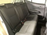 後席シートが6:4に分割となり乗車スペースも確保しながら長い荷物も積み込めます!