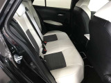 ゆとりある広々とした車内空間は、ドライブを始め買い物やレジャーなど、幅広く活躍します。一人でもみんなとでもお出かけを楽しみましょう!