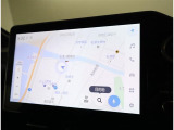 純正ナビを装備。タッチパネル式で使いやすく、お出かけもラクラクです。