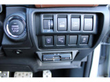 各種操作スイッチは運転席から近い位置に纏まって配置されており、操作性もバッチリ!