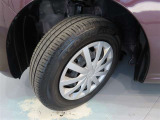 タイヤサイズは、155/70R13です。