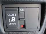 オートスライドドアです!ワンプッシュでスライドドアが開閉します!とっても便利な機能です!