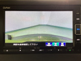 【バックカメラ】運転が苦手な方も車庫入れラクラクです!ギアをリバースに入れれば自動的に切り換わりますので、面倒な操作は不要です♪狭い駐車場もお車を傷つけず安心ですね!