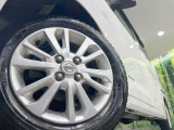 【14インチアルミホイール】外観にマッチした純正アルミホイールを装着しております。各種社外アルミホイールや、スタッドレスタイヤも取扱いしております。是非ご相談ください♪