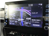 純正ナビを装備。タッチパネル式で使いやすく、お出かけもラクラクです。