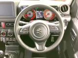 【純正革巻きステアリング】上質な革を使用することで、手にしっかり馴染みとても運転しやすいハンドルです♪