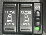 【両側パワースライドドア】スマートキーや運転席のスイッチで後席両側スライドドアの開閉が可能♪電動だから力を入れてドアを開ける必要が無く、小さなお子様でも簡単に開け閉めでき快適です♪