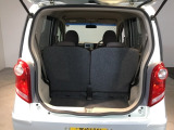 コンパクトボディーなのに、荷室はこんなに広々!たくさん荷物が積めますよ。
