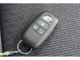 いまや必須のスマートキーも装備!施錠、解錠、エンジンスタートも身につけているだけで可能です!