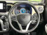 【純正革巻きステアリング】上質な革を使用することで、手にしっかり馴染みとても運転しやすいハンドルです♪