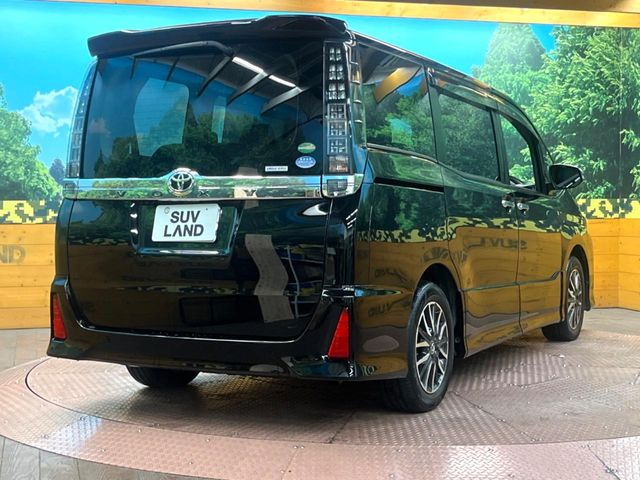 トヨタ ヴォクシー 2.0 ZS 煌II の中古車詳細 (58,780km, ブラック
