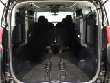 ミニバン最大級のスペース!ご家族、お友達とのキャンプやバーベキューほか、お仕事でも十分な容量が有ります!