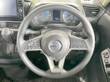 ステアリングも使用感が少なく、きれいな状態となっております♪