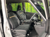 運転席シート廻りは使用感も少なく、良好な状態となっています。丁寧に使われていたことがよくわかりますね。