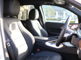 新車登録時からの36ヶ月間以内のメルセデスケア(メーカー保証)につきましては名義変更後に継承手続きいたします。故障の修理、メンテナンスサービスを新所有者の方が全国の正規販売店にてサービスを受けられます。