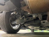 お車を安心してお乗りいただく為には、足回りの定期点検が欠かせません。サービスサポート(有償保証)では無料点検もご提供しており、安心のカーライフをお過ごしいただけるサポート体制が整っています。