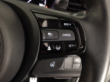 【アダプティブ・クルーズ・コントロール】予め設定した車速内でクルマが自動的に加減速。 前走車との適切な車間距離を維持しながら追従走行し、高速道路でのドライバーの疲労を軽減してくれる嬉しい機能付♪