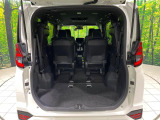 普段のお買い物や通勤、送迎等に十分な荷室スペースを確保しております。セカンドシートを倒すと、大きな荷物の積載も可能です♪