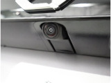 バックカメラが付いているので後方確認が非常にしやすいです。今や運転初心者も熟練者も必須装備!ついていて損はないですね♪